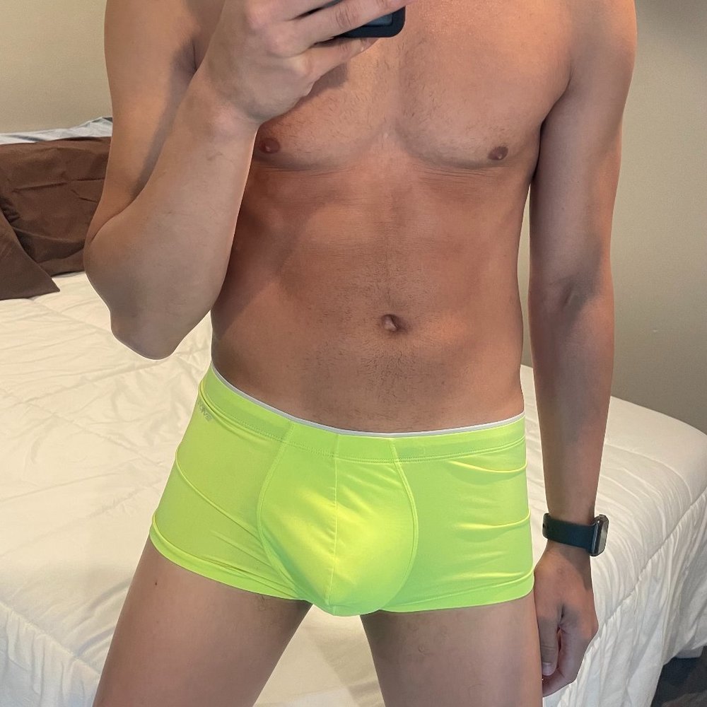 yellow-green evolve trunks